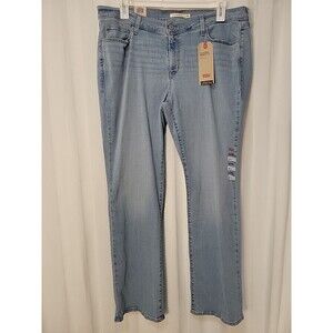 Levis Jeans Womens size 18W New plus size light wash Classic Bootcut Nwt